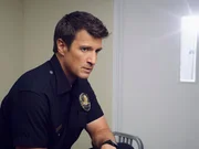 W&auml;hrend eines ganz normalen Tags auf dem Revier findet sich Nolan (Nathan Fillion) pl&ouml;tzlich als Hauptfigur in einem explosiven Geiseldrama wieder. Die Uhr tickt und Nolan wei&szlig;, dass nicht nur sein Leben, sondern das gesamte Revier auf dem Spiel steht.