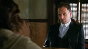 Sherlock Holmes (Jonny Lee Miller)