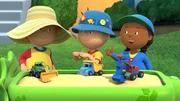 Caillou leiht sich einen Hut von Clementines Mutter, der jedoch zu groß ist und ihm beim Spielen die Sicht versperrt.