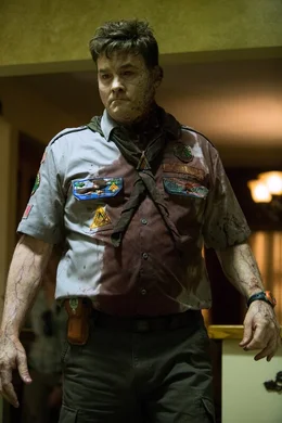 Will und will einfach nicht sterben: Pfadfinder-Chef Rogers (David Koechner, r.) ...