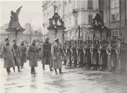 Historische Abbildung: Hitler auf der Prager Burg. Historische Abbildung: Hitler auf der Prager Burg.