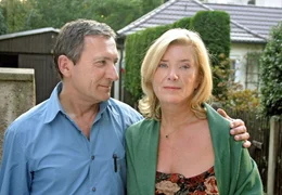 Ein gl&uuml;ckliches Paar: Marianne (Jutta Speidel) und ihr Mann Paul (Rudolf Kowalski).