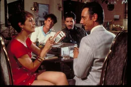 Jamie Lee Curtis, Michael Palin, Kevin Kline, Tom Georgeson.