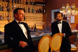 James Bond (Daniel Craig, l.), Felix Leiter (Jeffrey Wright)  +++ Die Verwendung des sendungsbezogenen Materials ist nur mit dem Hinweis und Verlinkung auf RTL+ gestattet. +++