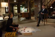 Joan Watson (Lucy Liu, l.); Sherlock Holmes (Jonny Lee Miller, r.)