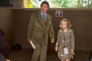 Ein Herz und eine Seele: Endlich darf Cale (Dakota Fanning, r.) ihren Vater (Kurt Russell, l.) zu seinem Job als Trainer auf die Rennbahn begleiten.