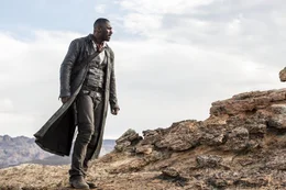 Roland Deschain (Idris Elba).