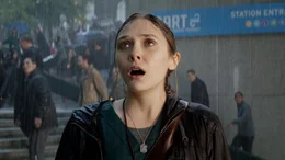 Elle Brody (Elizabeth Olsen) kann nicht fassen was sie dort sieht..