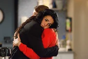 Angela Rizzoli (Lorraine Bracco, r.), Jane Rizzoli (Angie Harmon).