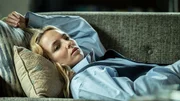 Als Villanelle (Jodie Comer) erkennt, dass sie ihre Vergangenheit immer wieder einholt, fasst sie einen Entschluss. Als Villanelle (Jodie Comer) erkennt, dass sie ihre Vergangenheit immer wieder einholt, fasst sie einen Entschluss.