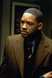 Robert Clayton Dean (Will Smith) ist ein junger, erfolgreicher Anwalt, der mit seiner Frau und seinen Kindern ein ruhiges Leben in der Vorstadt f&uuml;hrt. Bis zu jenem Tag, an dem er einen alten College-Freund ausgerechnet in einem Gesch&auml;ft f&uuml;r Damenunterw&auml;sche &uuml;ber den Weg l&auml;uft ...