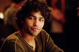 Nate (Adrian Grenier)