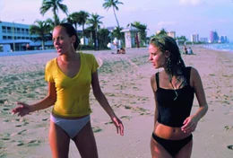 Als sie Opfer einer Vergewaltigung werden, fassen Ali (Bijou Phillips, l.), Heather (Kelli Garner, r.) und ihre Freunde den Entschluss, ihren Peiniger umzubringen. Doch das ist leichter gesagt als getan ...