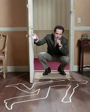 Adrian Monk (Tony Shalhoub) besitzt ein fotografisches Gedächtnis und auch seine Fähigkeiten, Fälle zu lösen sind einzigartig.