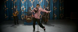 Elvis Presley (Austin Butler)
