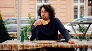 Reporter Davide Di Dio begibt sich auf Spurensuche nach seiner Identität.