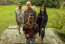 L-R: Reda (Ramzy Bedia), Stan (Franck Gastambide), Chafik (Anouar Toubali), Marissa (Essined Aponte)