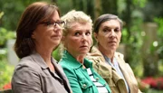 Fanny (Jutta Speidel, Mitte) mit ihren Schwestern Ute (Isolde Barth, r) und Karin (Lena Stolze). Fanny (Jutta Speidel, Mitte) mit ihren Schwestern Ute (Isolde Barth, r) und Karin (Lena Stolze).