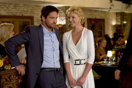 Kampf der Geschlechter: Abby (Katherine Heigl, r.) und Mike (Gerard Butler, l.) ...