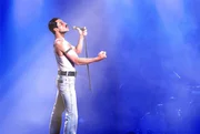 Freddie Mercury (Rami Malek )