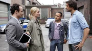 Bei ihrer Suche nach Kant treffen Ben (Tom Beck, r.) und Semir (Erdogan Atalay, 2.v.r.) auf die BKA-Fahnderin Karla Seifert (Sandra Borgmann) und ihren Kollegen Scholz (Sascha Tschorn), die hinter dem High-Tech-Gangster Bogdan her sind.