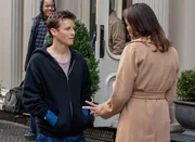 Bei der kleinsten Nachfrage muss Jamie (Will Estes, l.) auf Widerstand treffen. Erin (Bridget Moynahan, r.) will ihren kleinen Bruder unterstützen ...