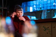 Elfriede Machold (Karin Oehme) ruft ihre Enkelin Rieke an. Elfriede hatte angeblich eine Verkostung in einer Destillerie und nun hat sie keine Ahnung, wie sie nach Hause kommen soll. Rieke solle sie doch abholen kommen.