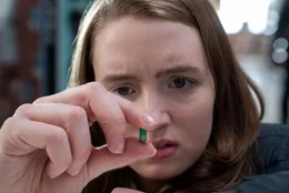 Daughter / Chloe (Kiera Allen)