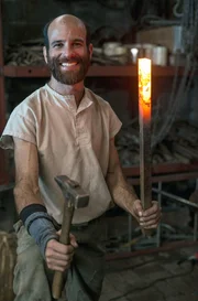 Der Schmiedemeister Daniel Souto lebt in Merida, Venezuela. Seine Leidenschaft ist das Schmieden von Werkzeugen.