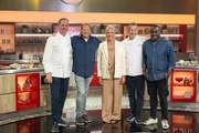 Von links: Juroren Christoph Rüffer, Björn Freitag, Gast-Jurorin Andrea Kiewel, Juroren Karlheinz Hauser und Nelson Müller
