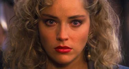 Sharon Stone als Lori
