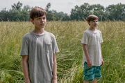 L-R: Elias (Cameron Crovetti) und Lucas (Nicholas Crovetti)