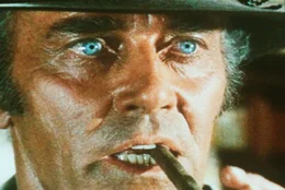 Der skrupellose Auftragskiller Frank (Henry Fonda) r&auml;tselt, was der Fremde, den sie "Mundharmonika" nennen, von ihm m&ouml;chte.