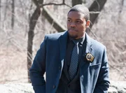 Det. Bell (Jon Michael Hill) versucht herauszufinden, wer Zach Piller get&ouml;tet hat, einen Mann, der Aufkl&auml;rungsdrohnen in Afghanistan geflogen hatte ...
