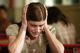 War die verstorbene Studentin Emily Rose (Jennifer Carpenter) wirklich vom Teufel besessen, oder nur psychisch krank?