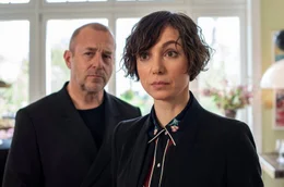 Die Doppelt-Betrogenen: Clara (Julia Koschitz) und Ulf (Heino Ferch) kommen einer T&auml;uschung auf die Spur.