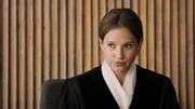 Dr. Julia Kellerman (Lisa Bitter)