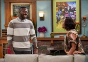 Malcolm Butler (Sheaun McKinney, r.); Tina Butler (Tichina Arnold, l.)