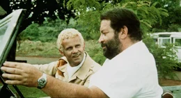 (Bud Spencer, r.) Spiros (Werner Pochath, l.)