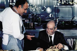 Gastronom Charles Duchemin (Louis de Fun&egrave;s, r.) ist der gef&uuml;rchtetste Restaurant-Tester im ganzen Land. Sein gr&ouml;&szlig;ter Feind ist ein Lebensmittelbaron, der sein Geld mit synthetischen Schnellgerichten verdient ...