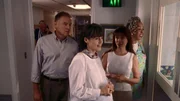 Bill (Bill Smitrovich), Joanne (Betsy Brantley), Monica (Roma Downey), Tess (Della Reese), v.l. Bill (Bill Smitrovich), Joanne (Betsy Brantley), Monica (Roma Downey), Tess (Della Reese), v.l.