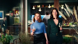 Karoline Herfurth (Carlotta), Jessica Schwarz (Eva).