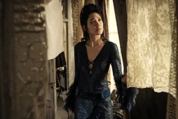 Nagini (Claudia Kim)
