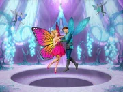 Gemeinsam mit ihrem Freund Zee macht sich Mariposa auf den Weg zu den Kristallfeen von Shimmervale.