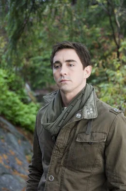 Ihn umgibt ein d&uuml;steres Geheimnis: Roman (Lee Pace) ...