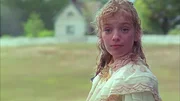 Saras Doppelgaengerin Joe Pitts (Sarah Polley) Saras Doppelgaengerin Joe Pitts (Sarah Polley)