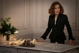 Claudine Colbert (Isabelle Huppert)