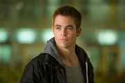 Nach den Terroranschl&auml;gen vom 11. September 2001 verl&auml;sst Wirtschaftsstudent Jack Ryan (Chris Pine) die Uni und schlie&szlig;t sich freiwillig den Marines an. Bei einem Einsatz in Afghanistan wird er schwer verletzt, aber bekommt nach seiner Gesundung das Angebot, der CIA beizutreten ...