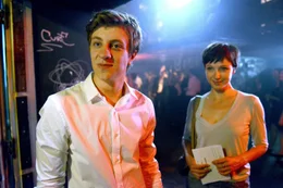 Ben (Thomas Schubert), Sylvia (Julia Koschitz).