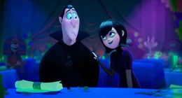 L-R: Dracula und Mavis